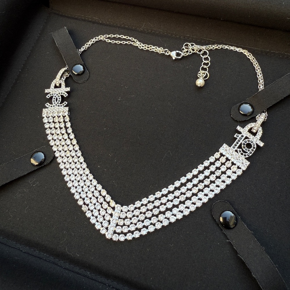 CHANEL 2022A SILVER TONE CC 19 LOGO WHITE BLACK CRYSTALS NECKLACE CHARM CHOCKER - Picture 2 of 15